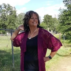 Meet your Posher, Teresa